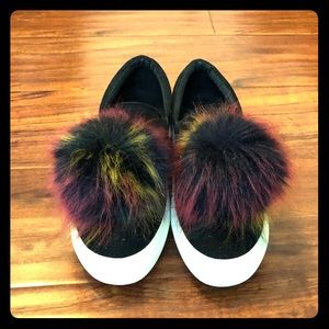 Steve Madden GREAT BLACK MULTI with Pompom